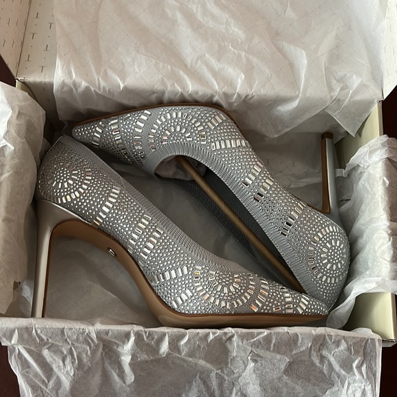 NIB Thalia Sodi Kaia silver bling pump heel 8.5 - Picture 6 of 6